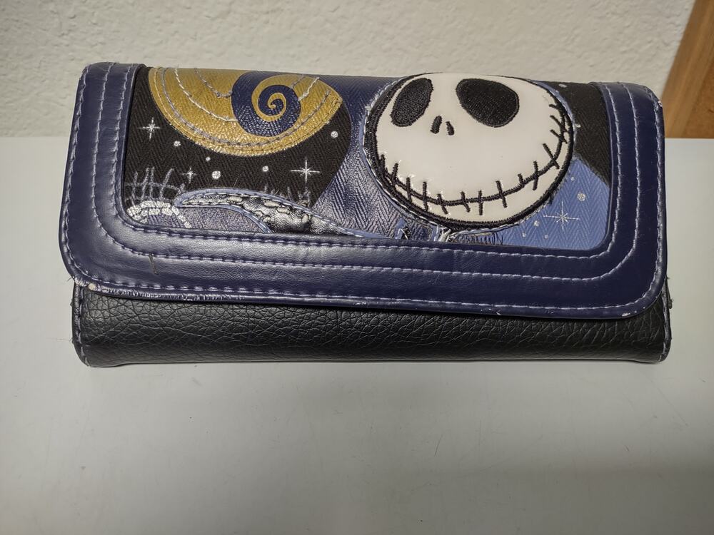 LoungeFly Heart Label Disney Nightmare B4 Christmas 8" Wallet Jack Skellington